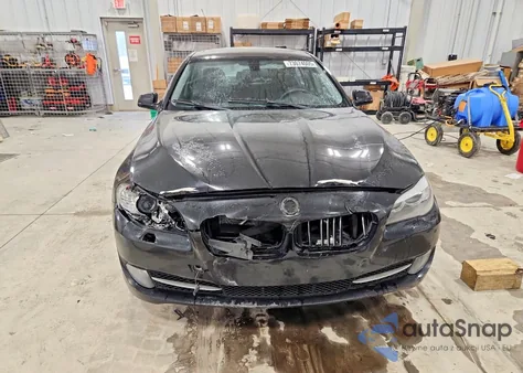 2013 BMW 535 Xi из США, поврежденный, VIN WBAFU7C53DDU68850